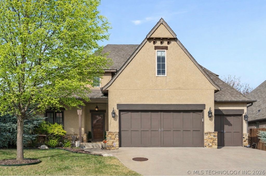 2317 E 138th Street S, Bixby, OK 74008