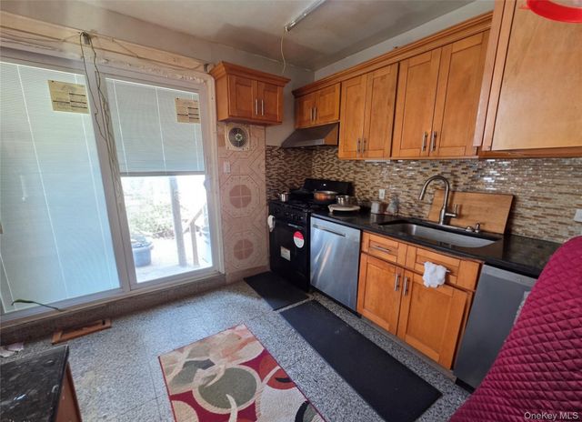 14706 15th Drive, Whitestone, NY 11357