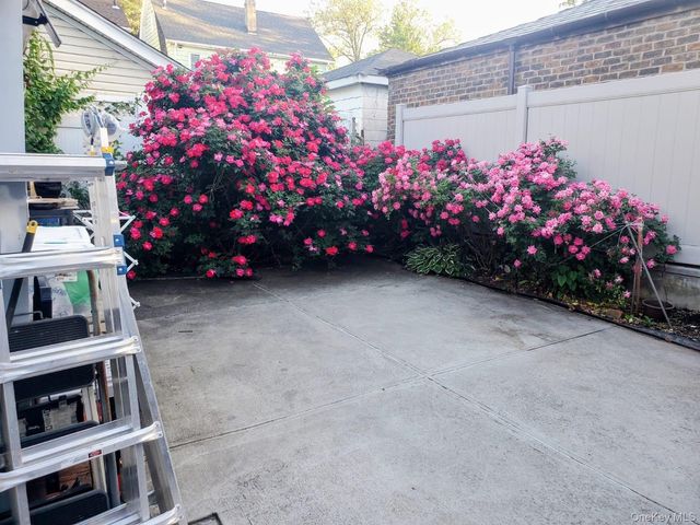 14706 15th Drive, Whitestone, NY 11357