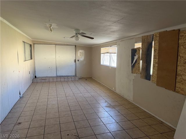 1626 Golden Arrow Drive, Las Vegas, NV 89169