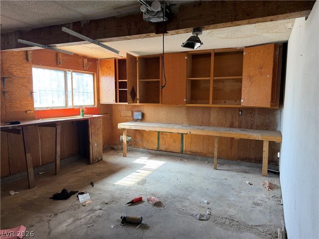 1626 Golden Arrow Drive, Las Vegas, NV 89169