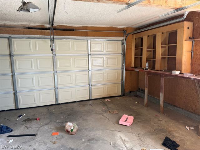 1626 Golden Arrow Drive, Las Vegas, NV 89169