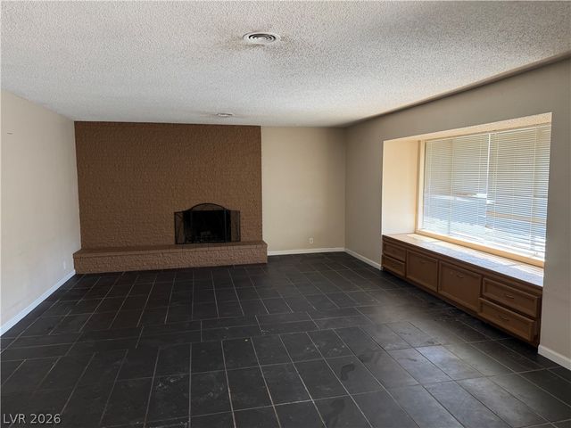 1626 Golden Arrow Drive, Las Vegas, NV 89169