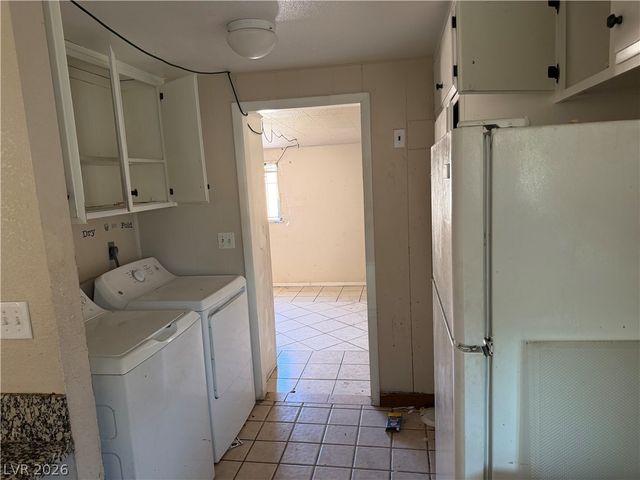 1626 Golden Arrow Drive, Las Vegas, NV 89169