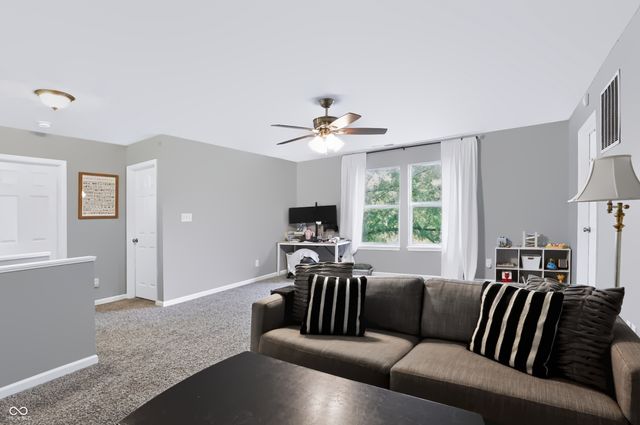 7696 Mistflower Lane, Noblesville, IN 46062