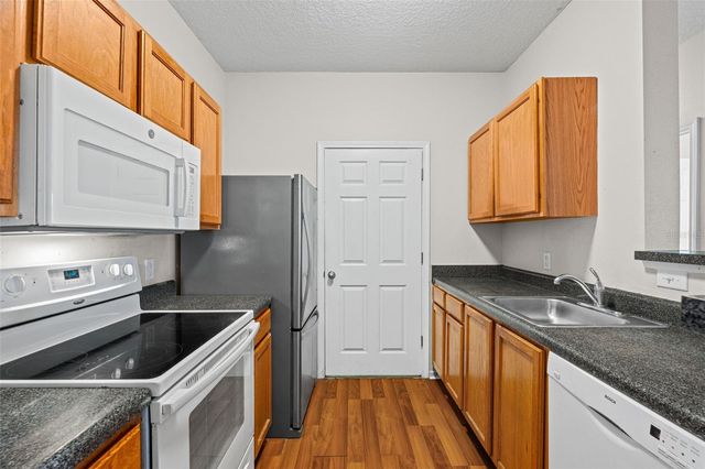 4802 51ST STREET W 214, Bradenton, FL 34210