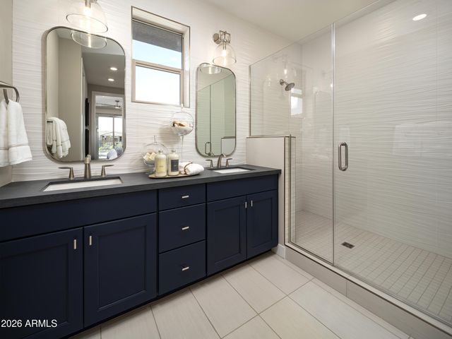 2121 W SONORAN DESERT Drive 166, Phoenix, AZ 85085