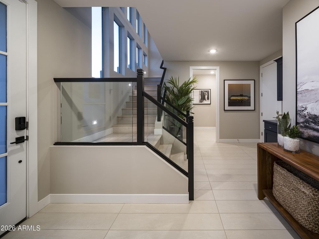 2121 W SONORAN DESERT Drive 166, Phoenix, AZ 85085