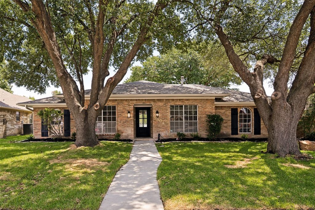 3402 Carla Drive, Rowlett, TX 75088