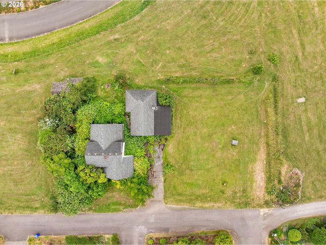 2119 Sw NEVADA Ct, Portland, OR 97219
