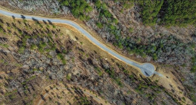 182 Vista Creek Drive, Talking Rock, GA 30175
