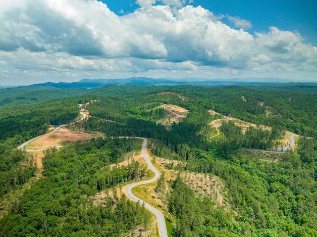 182 Vista Creek Drive, Talking Rock, GA 30175