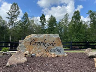 182 Vista Creek Drive, Talking Rock, GA 30175