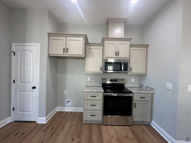 1801 Quail Ridge Lane, Perry, GA 31069