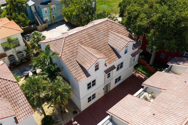 220 7TH AVENUE N 220, St Petersburg, FL 33701