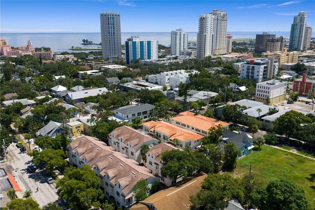 220 7TH AVENUE N 220, St Petersburg, FL 33701