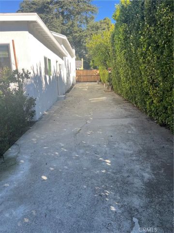 660 Devirian, Altadena, CA 91001