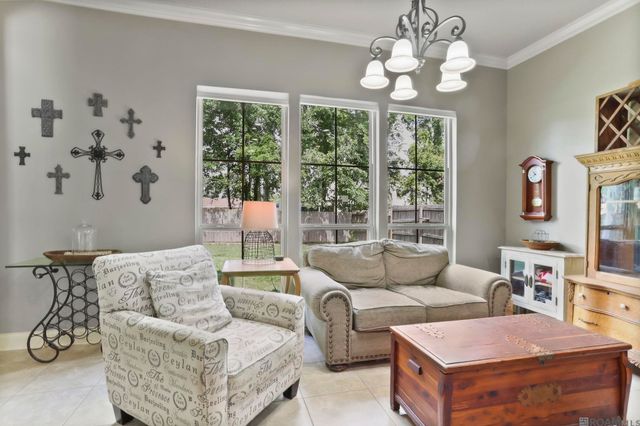 5826 Nature Trail Dr, Baton Rouge, LA 70817