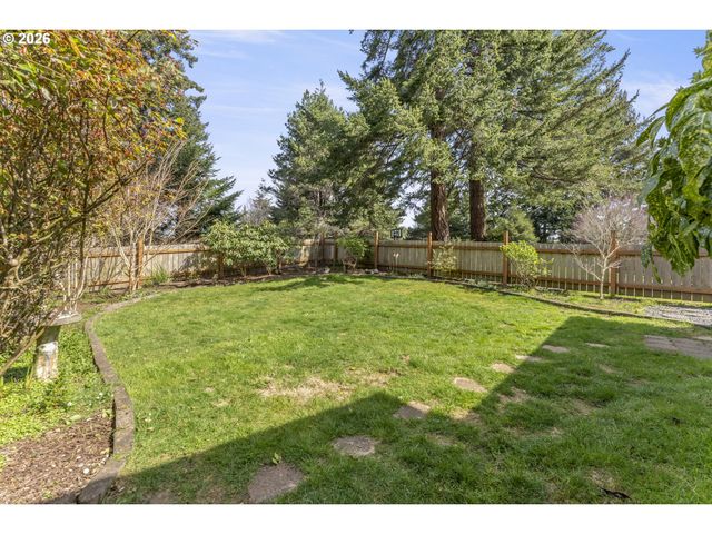 1122 Se 9TH St, Bandon, OR 97411