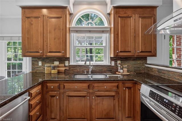 1018 Riverbend Drive, Advance, NC 27006