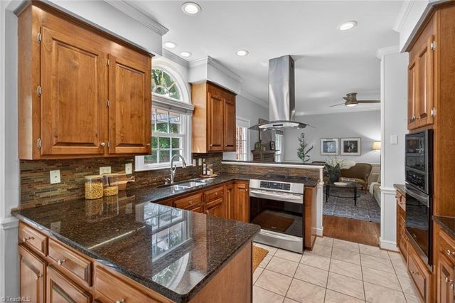 1018 Riverbend Drive, Advance, NC 27006