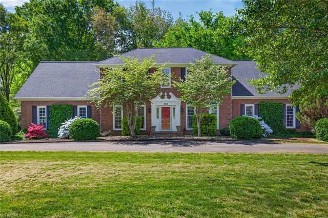 1018 Riverbend Drive, Advance, NC 27006