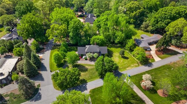 1018 Riverbend Drive, Advance, NC 27006