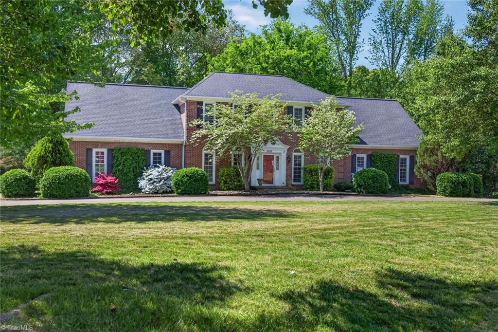 1018 Riverbend Drive, Advance, NC 27006