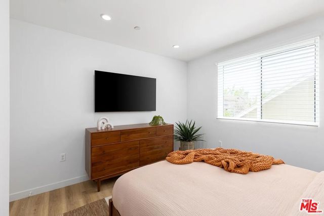 1414 S Orange Drive, Los Angeles, CA 90019