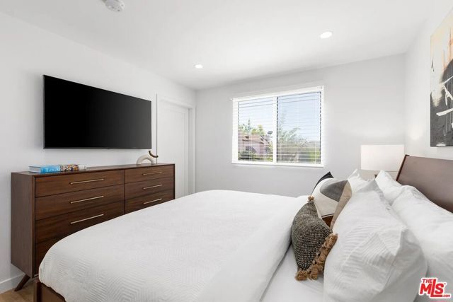 1414 S Orange Drive, Los Angeles, CA 90019