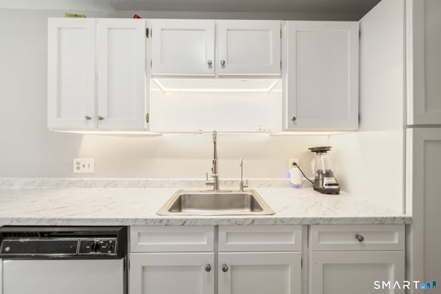 1 Heritage Village C, Southbury, CT 06488