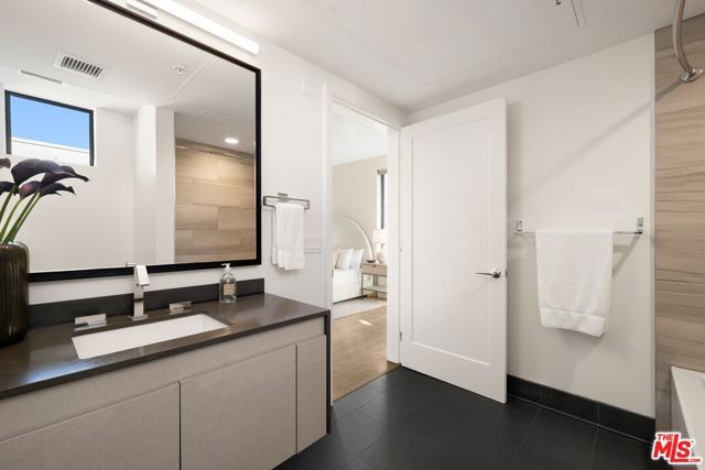 2300 Wilshire Boulevard 217, Santa Monica, CA 90403