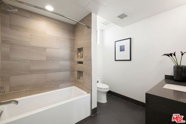 2300 Wilshire Boulevard 217, Santa Monica, CA 90403