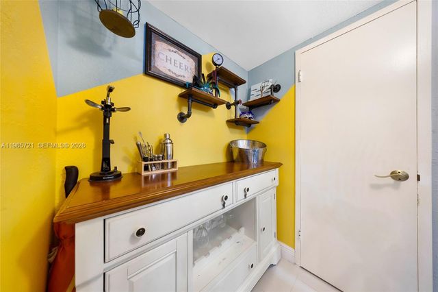 3180 S Ocean Dr 607, Hallandale Beach, FL 33009