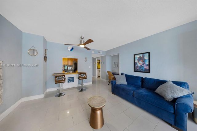 3180 S Ocean Dr 607, Hallandale Beach, FL 33009
