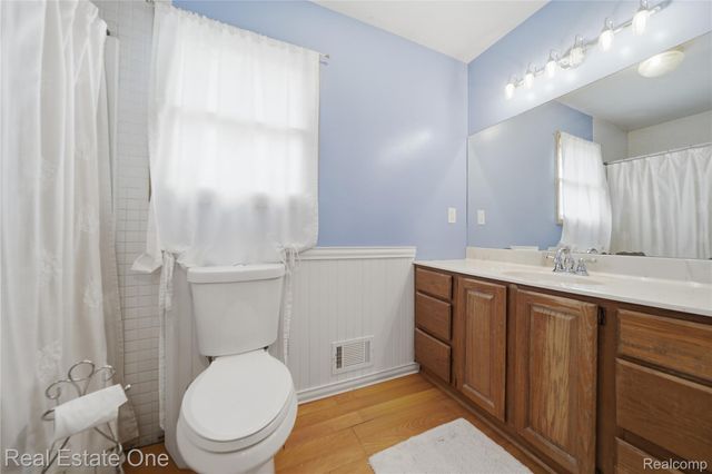 4915 E M 36, Hamburg Township, MI 48169