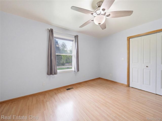 4915 E M 36, Hamburg Township, MI 48169