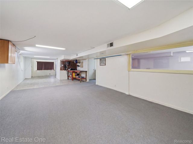 4915 E M 36, Hamburg Township, MI 48169