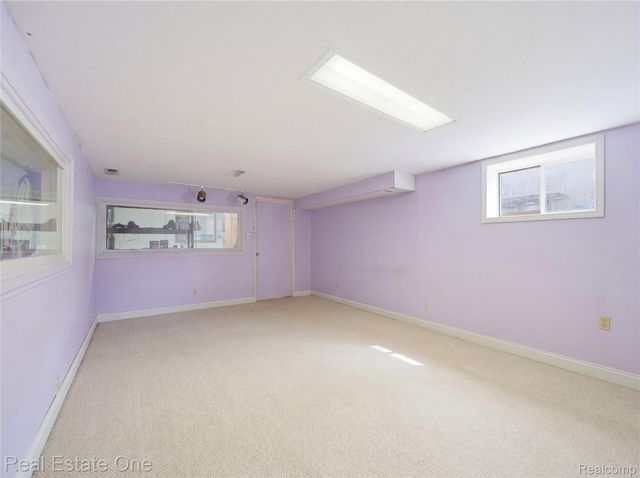 4915 E M 36, Hamburg Township, MI 48169