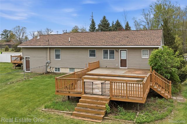 4915 E M 36, Hamburg Township, MI 48169