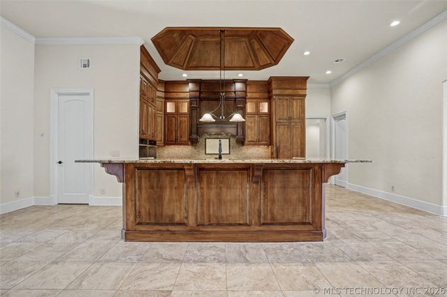 17743 E Red Hawk Road, Owasso, OK 74055