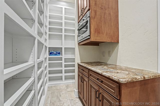 17743 E Red Hawk Road, Owasso, OK 74055