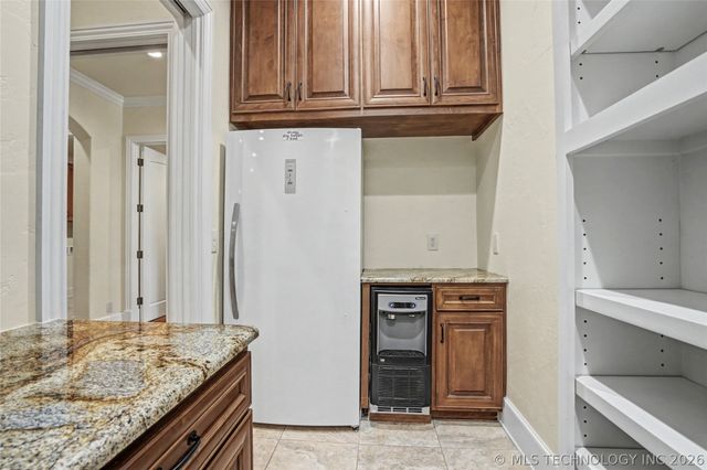 17743 E Red Hawk Road, Owasso, OK 74055