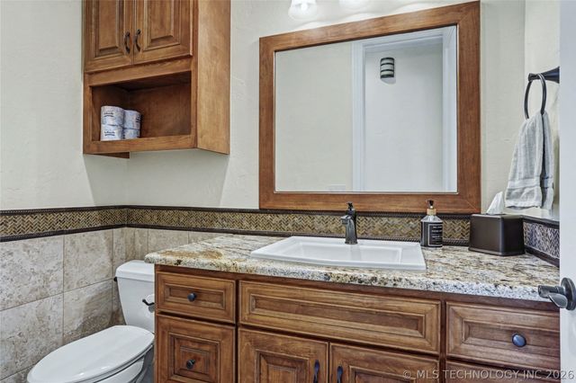 17743 E Red Hawk Road, Owasso, OK 74055