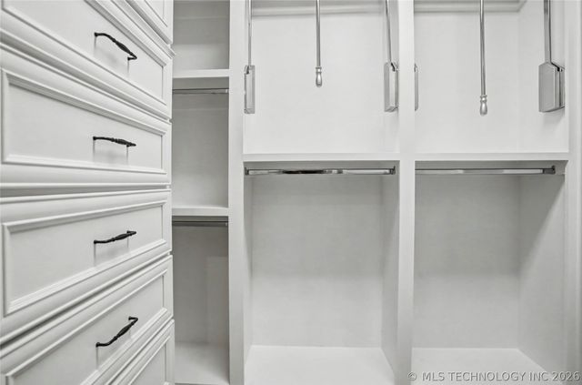 17743 E Red Hawk Road, Owasso, OK 74055