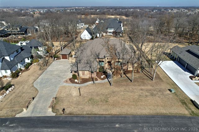 17743 E Red Hawk Road, Owasso, OK 74055