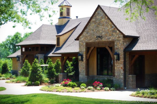 17743 E Red Hawk Road, Owasso, OK 74055