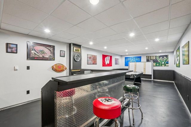 N8333 Whippoorwill ROAD, Ixonia, WI 53036