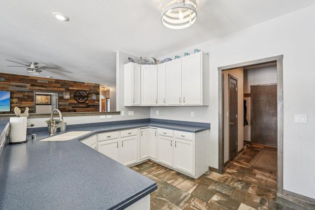 N8333 Whippoorwill ROAD, Ixonia, WI 53036