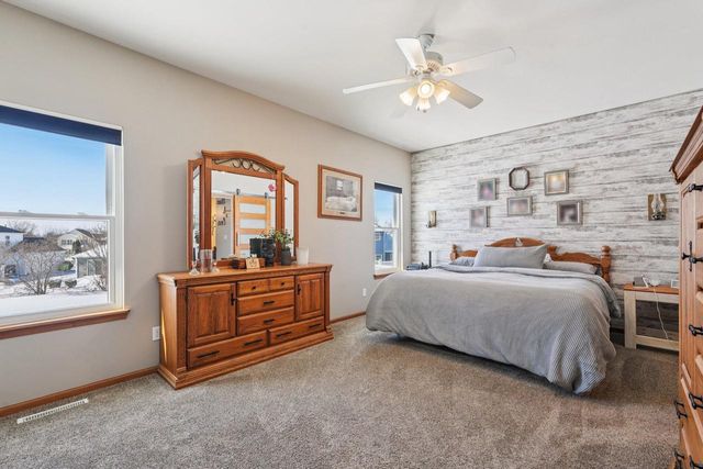 N8333 Whippoorwill ROAD, Ixonia, WI 53036